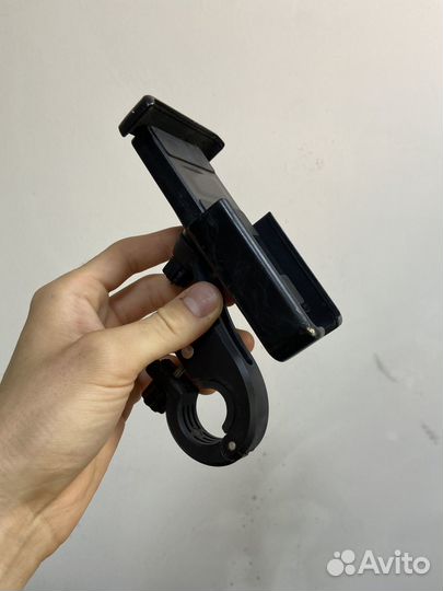 Крепление на руль мотоцикла для телефона