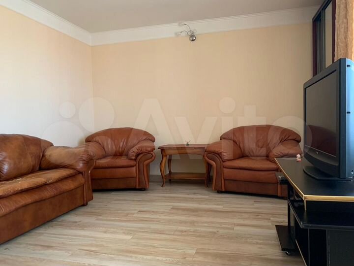 2-к. квартира, 75,5 м², 6/10 эт.