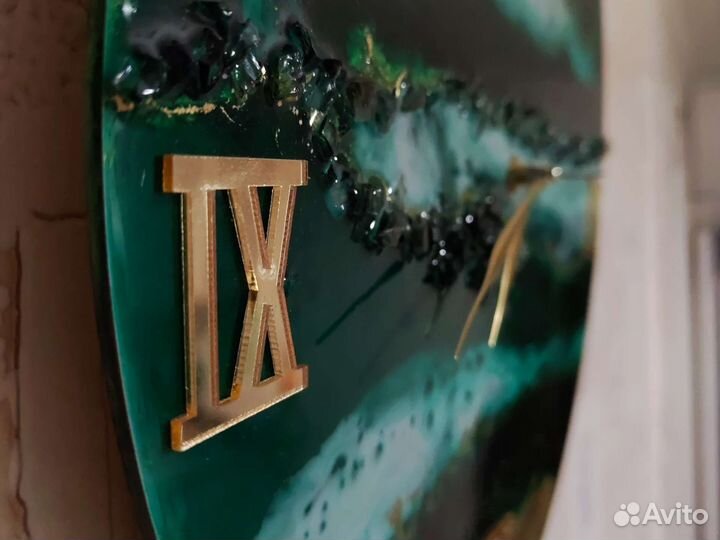 Часы настенные ручной работы