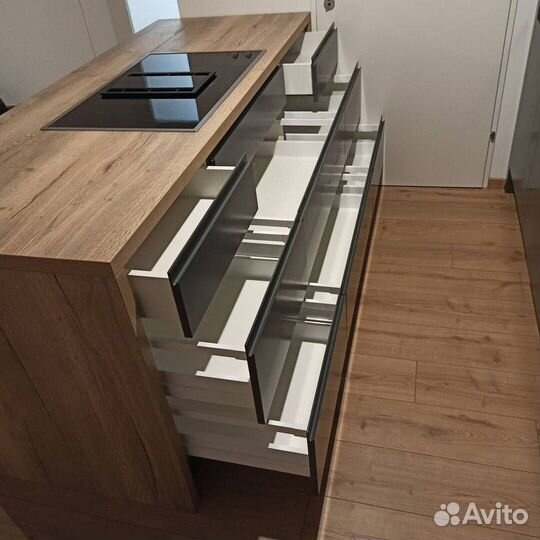 Кухня угловая на заказ