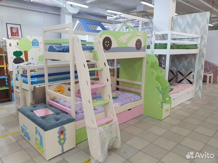 Двухъярусная кровать