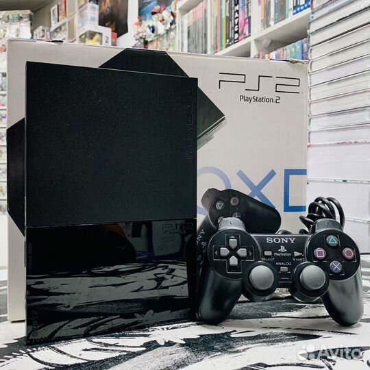 Консоль Sony PlayStation 2 + 2 геймпада + 3 игры