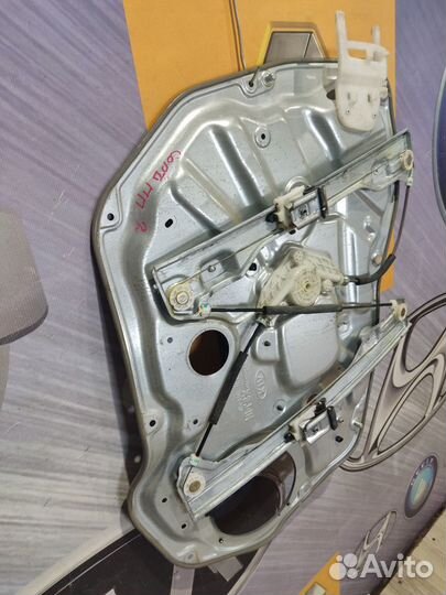 Стеклоподъемник перед Kia sorento XM Прав