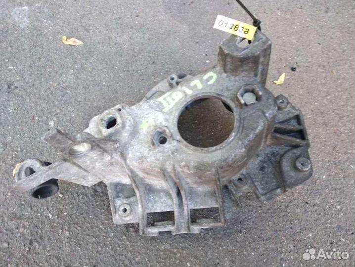 Кронштейн кпп Renault Clio 2 430825