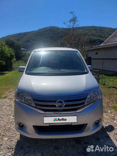 Nissan Serena 2.0 CVT, 2012, 130 000 км