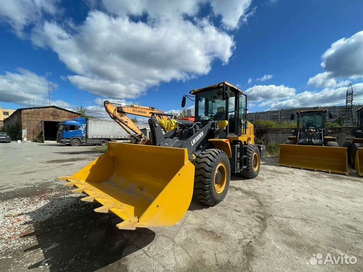 Фронтальный погрузчик XCMG LW300KN, 2022