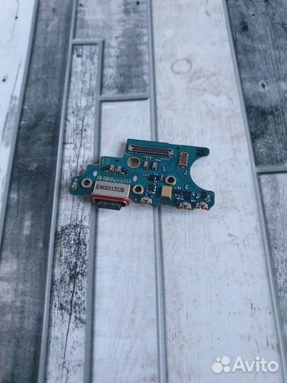 Samsung S20 на разбор