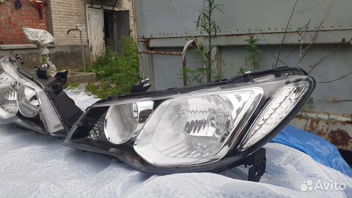 Фара правая фара левая Honda civic 8 4d 2006