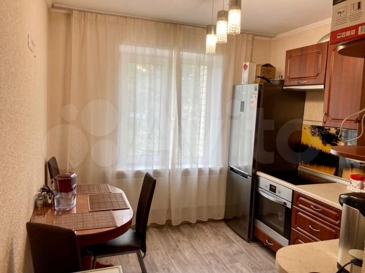 2-к. квартира, 55 м², 2/5 эт.