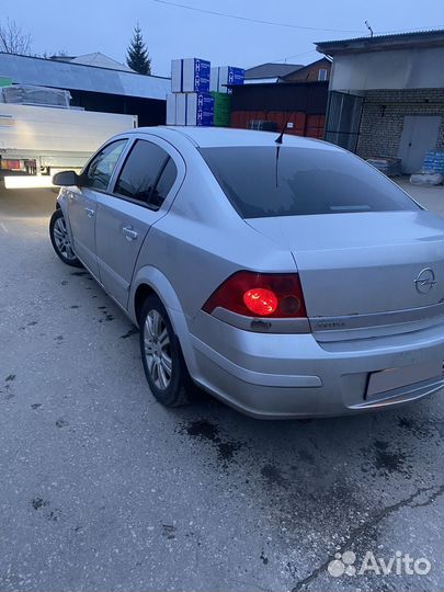 Opel Astra 1.8 AT, 2008, 250 000 км