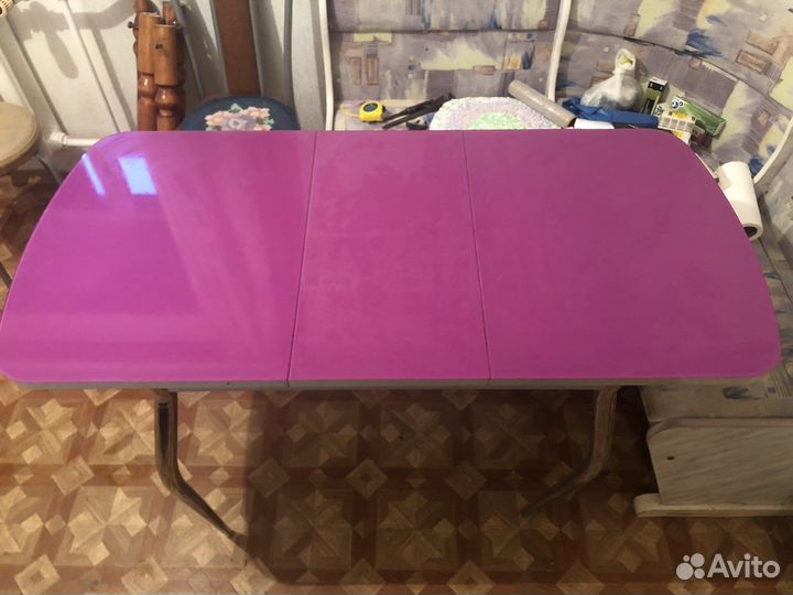 Стол кухонный