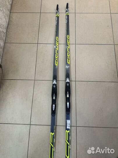 Беговые лыжи fischer