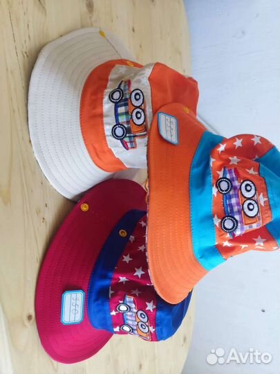 Панамы, кепки, шапочки