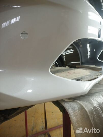 Бампер передний Kia Stinger