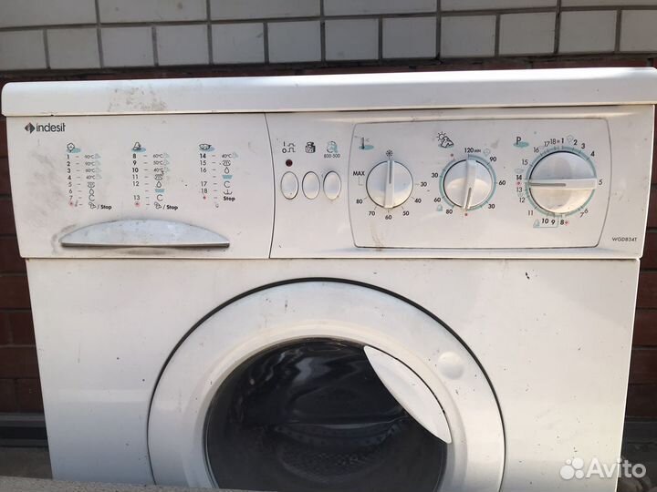 Стиральная машина indesit WGD 834T на запчасти