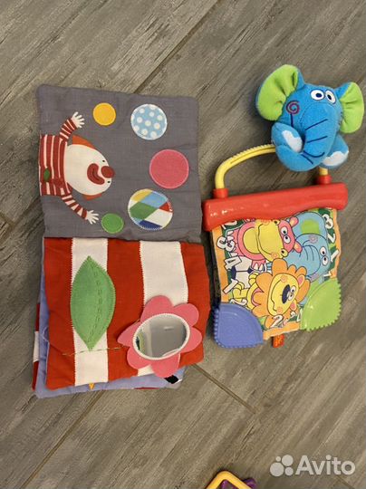 Игрушки для малышей пакетом