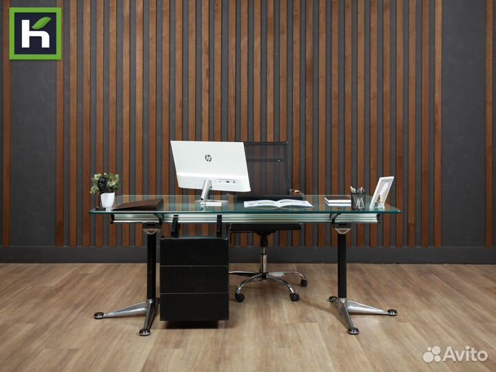 Мебель для руководителя / Офисный стол