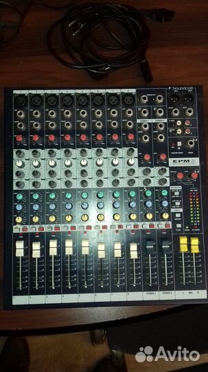 Микшерский пульт Soundcraft EPM 8