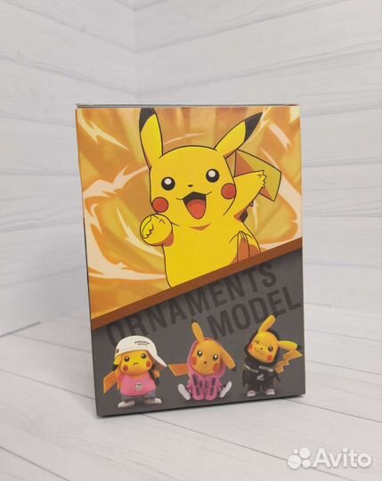 Коллекционная фигурка Пикачу Kaws