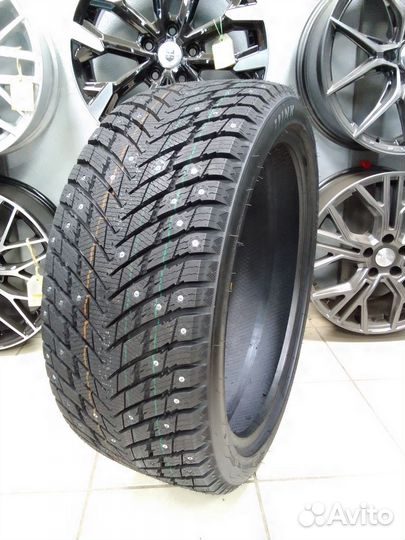 iLink Wintervorhut Stud II 245/40 R20 99T