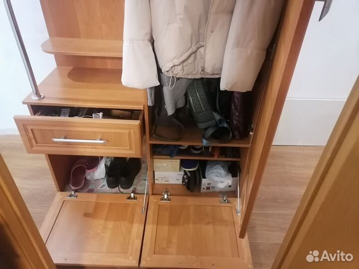 Прихожка бу