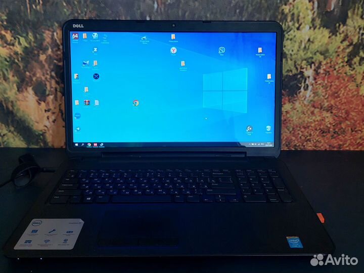 Ноутбук Dell Inspirion 17 3737