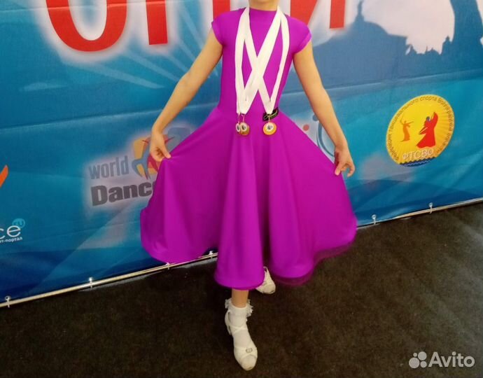 Рейтинговое платье 128-134, дети 0 дети 1