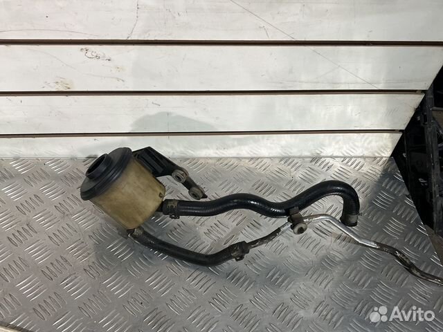 Бачок гур nissan primera p12