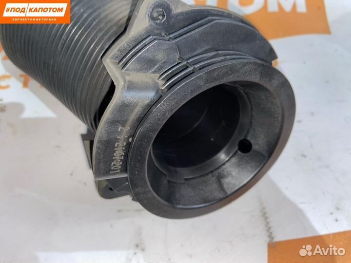 Патрубок воздушного фильтра Volkswagen Golf 6 2012