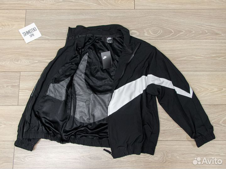 Куртка Nike Big Swoosh