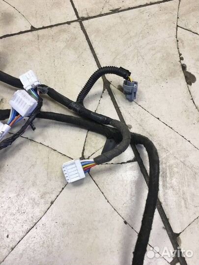 Электропроводка двери передней правой
