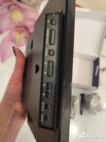 Электронная цифровая фоторамка sony