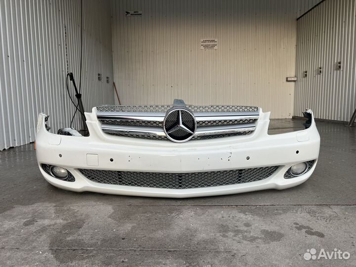 Передний бампер на мерседес cls