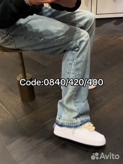 Джинсы Zara Viral Flared Jeans