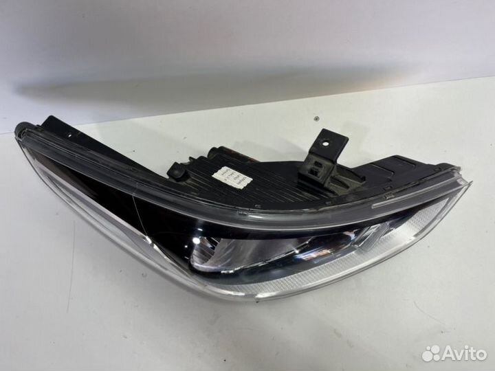 Фара передняя правая Hyundai Solaris 2 2017-2020