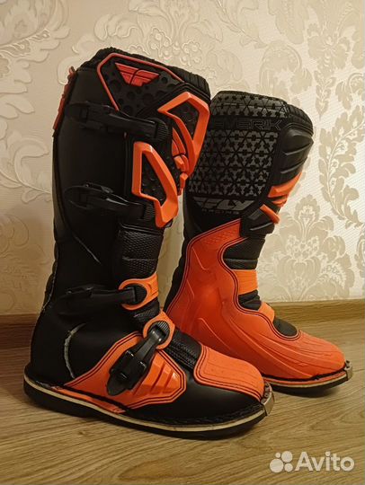 Мотоботы fly