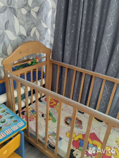 Детская кроватка