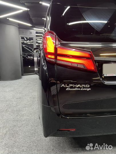 Toyota Alphard 3.5 AT, 2018, 75 000 км