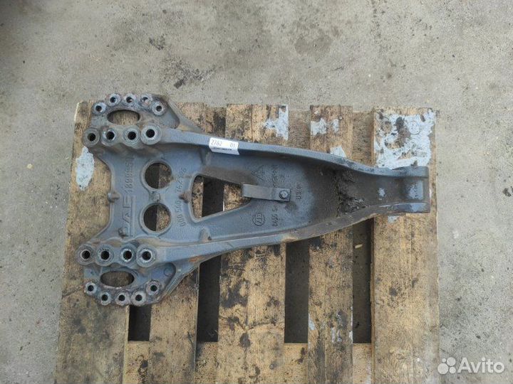 Кронштейн реактивной тяги Daf Xf 106