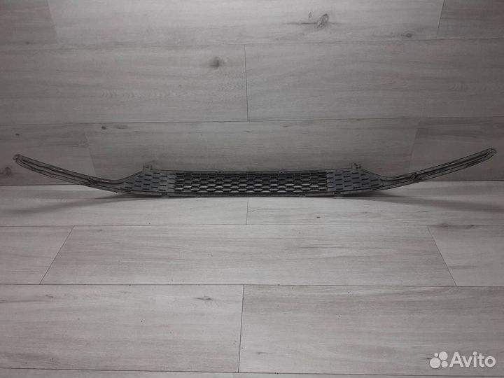 Решетка бампера центральная Kia Cerato 3