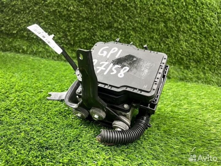 Блок abs Honda Fit GP1 LDA 2012