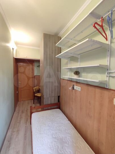 Комната 10 м² в 3-к., 2/4 эт.