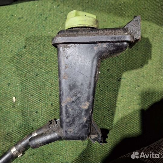 Бачок гуp Volkswagen Passat B5