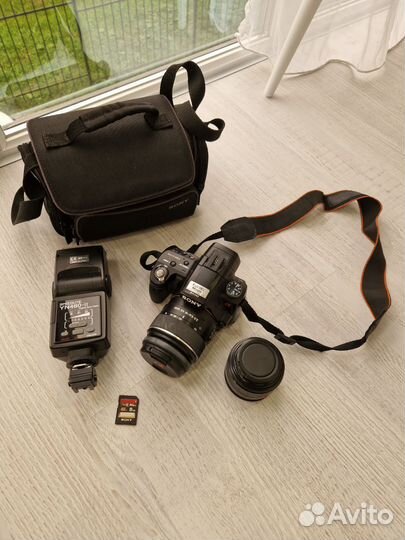 Фотоаппарат Sony Alpha SLT-A35 (комплект)