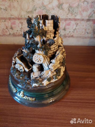 Подсвечник «Старый замок»