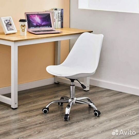 Офисное кресло