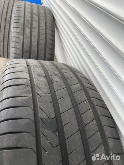 Pirelli Scorpion 255/40 R21 102V