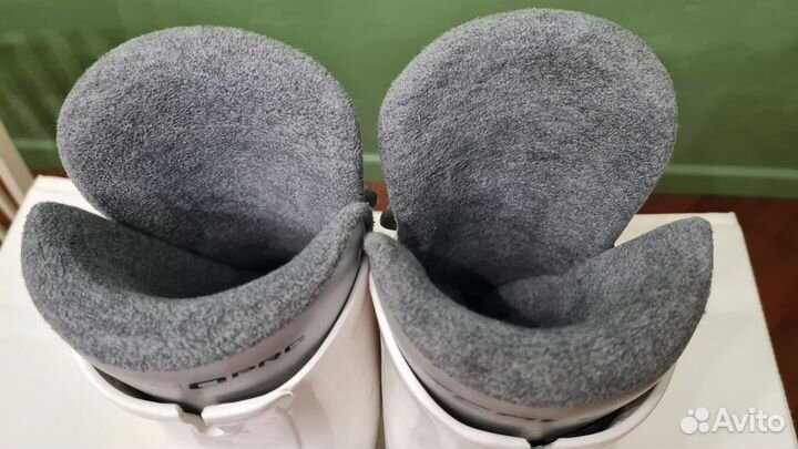 Горнолыжные ботинки детские