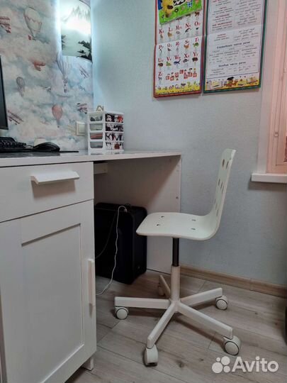 Стул IKEA на колесиках