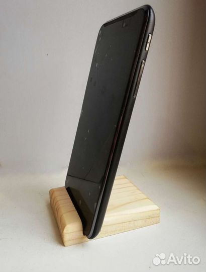 Подставка под телефон